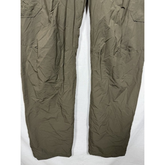 LL Bean Cargo Pants Men's 30x34 Khaki Nylon Spandex Outdoor Travel Lightweight - Picture 7 of 13